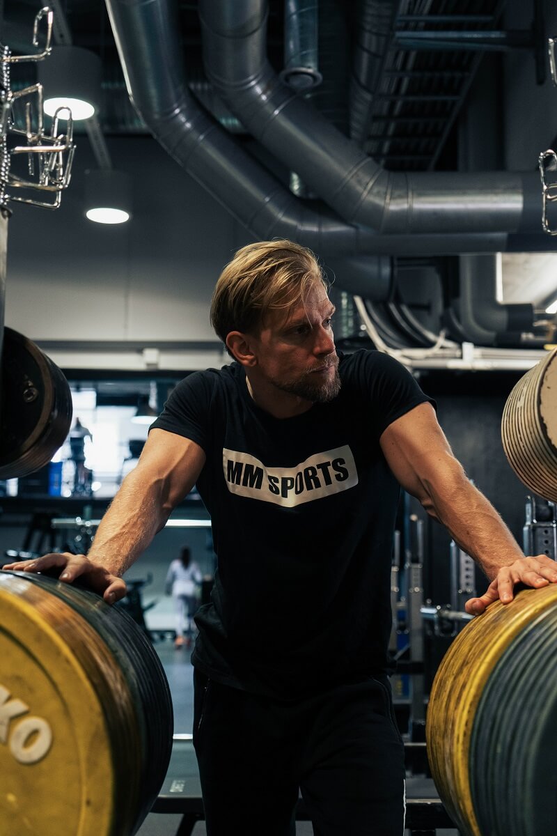 Erik Lindqvist Coach, tränare, företagare. Här från plåtning med Träningslandslaget på Gymmet Liljeholmen